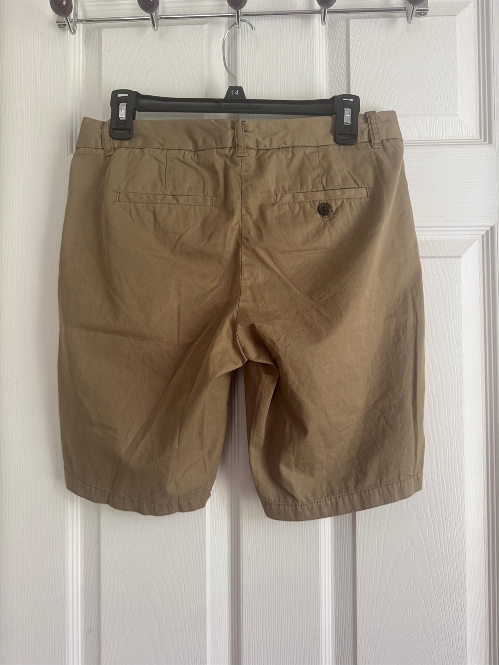NWT J Crew Women's 100% Cotton Bermuda Shorts - Khaki - Picture 2 of 5